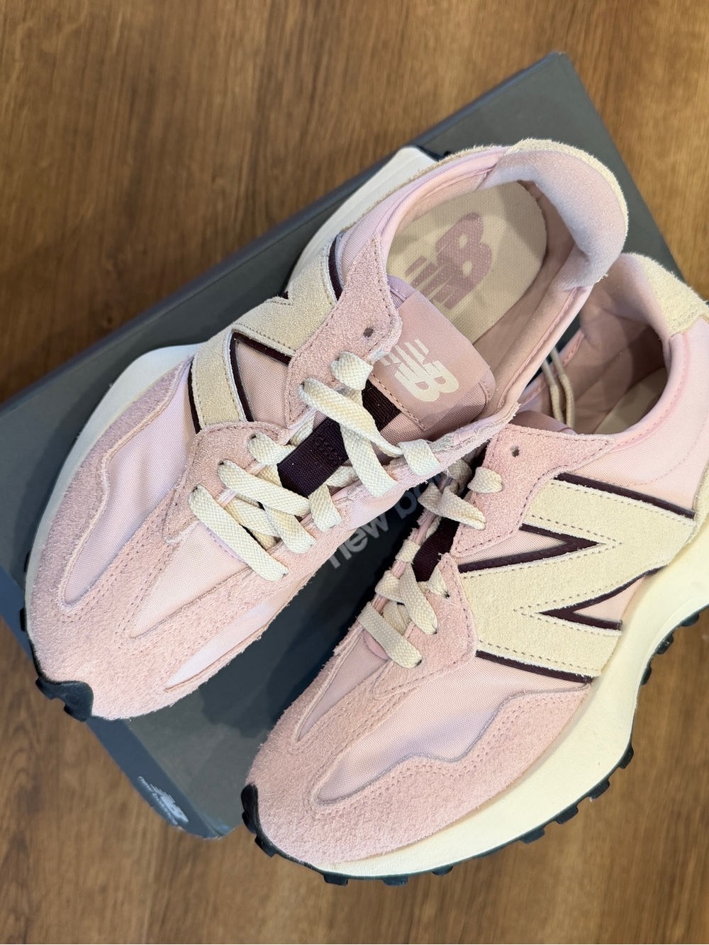 New balance 327 pink & maroon